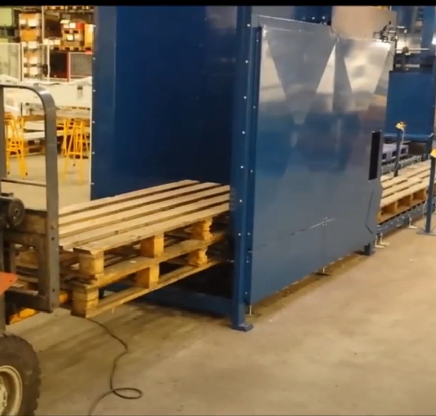 special-pallet-dispenser-lange-pallets.jpg special-pallet-dispenser-lange-pallets.jpg